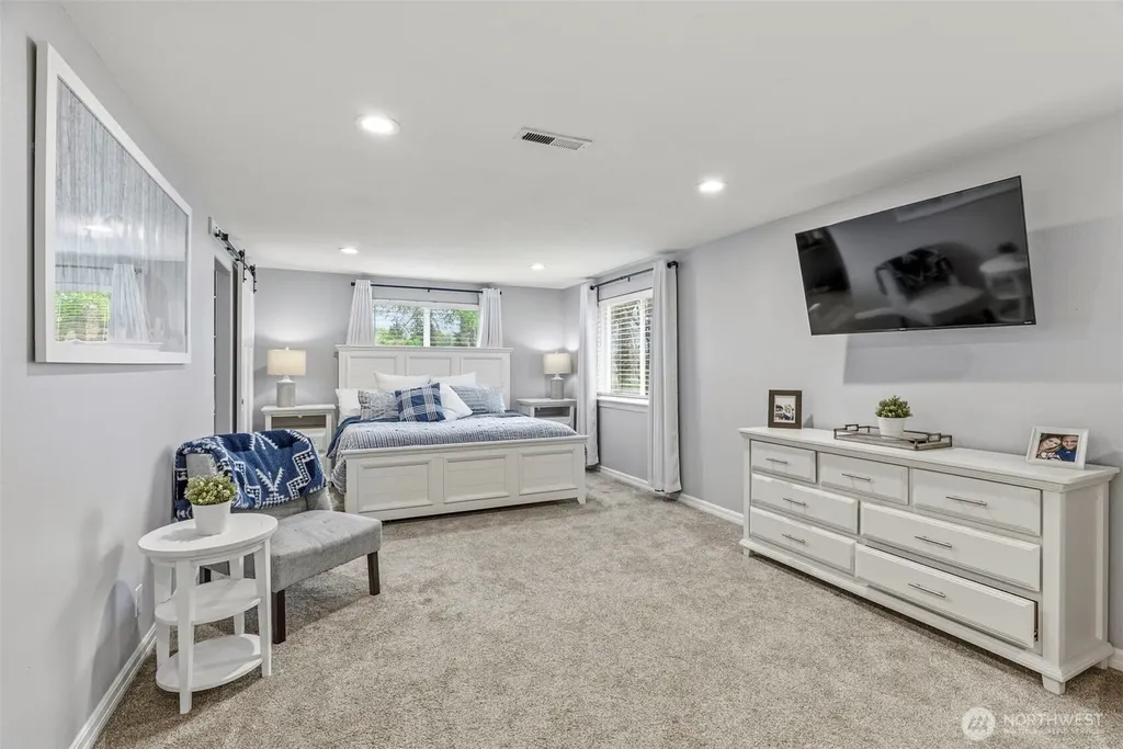 1826 Island Drive Longview WA 98632
