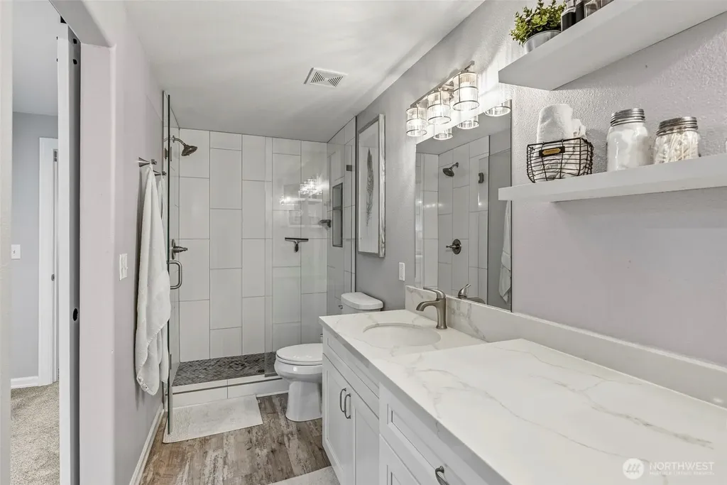 1826 Island Drive Longview WA 98632