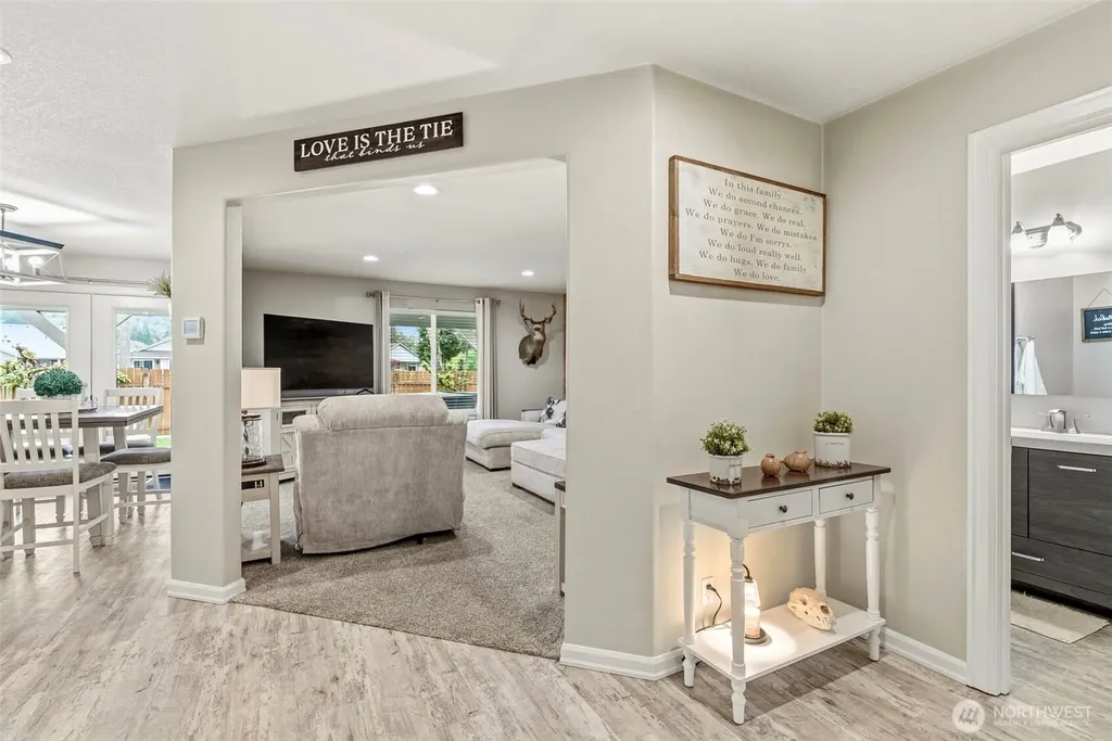 1826 Island Drive Longview WA 98632