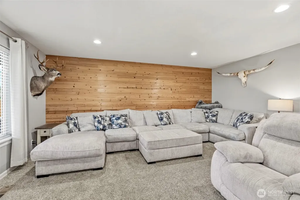 1826 Island Drive Longview WA 98632