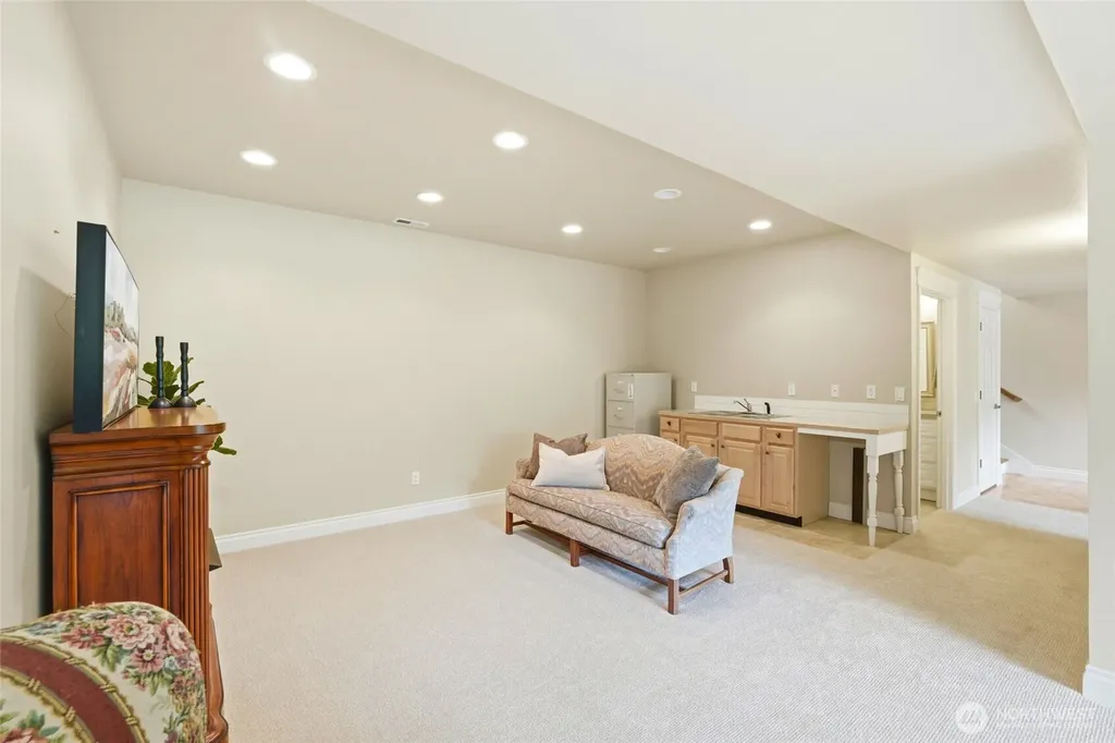 2780 S Utopian Way Camano Island WA 98282