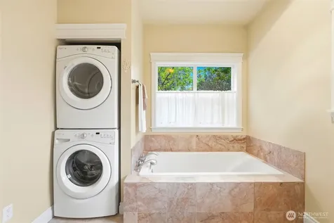 2780 S Utopian Way Camano Island WA 98282