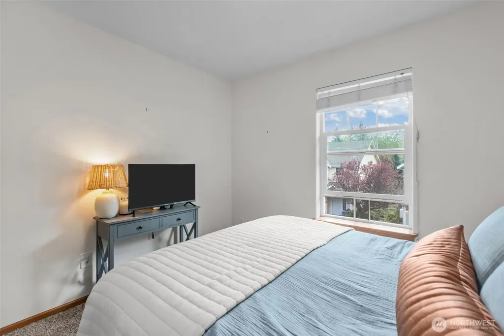 10617 NE Kingston Meadows Circle Kingston WA 98346