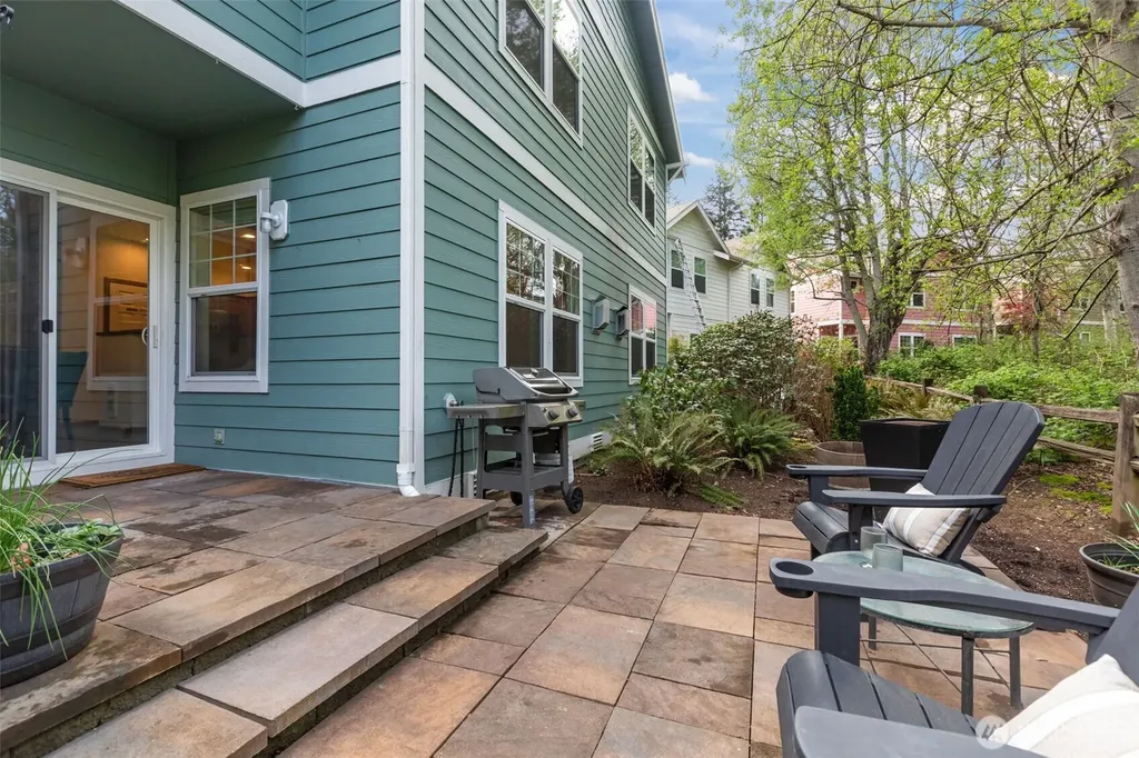 10617 NE Kingston Meadows Circle Kingston WA 98346