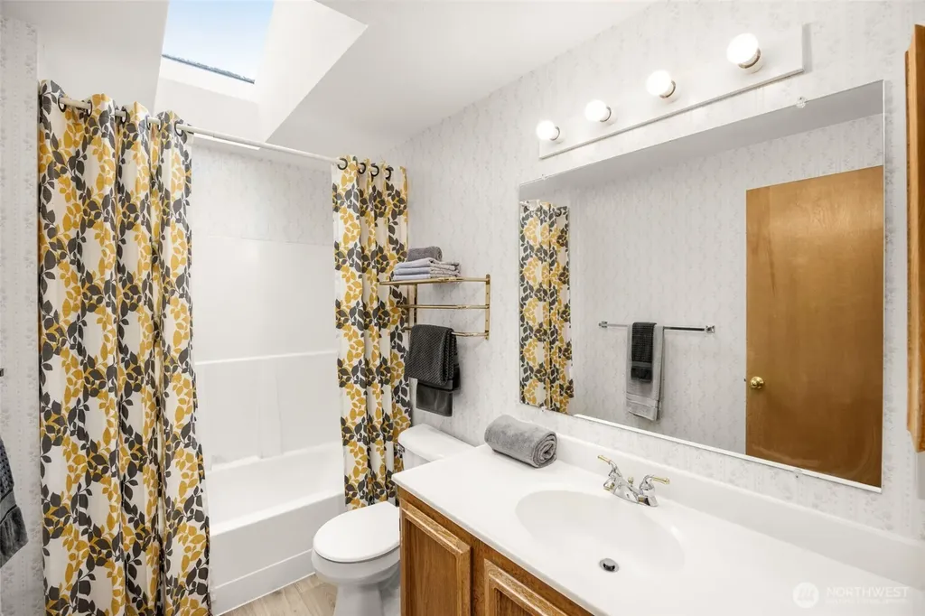 16110 SE 180th Place Renton WA 98058