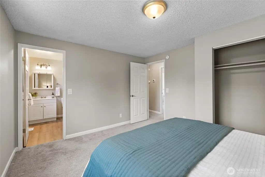29237 20th Way S Federal Way WA 98003