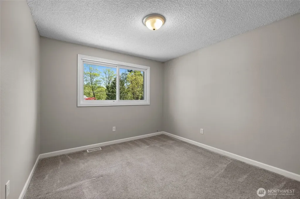 29237 20th Way S Federal Way WA 98003