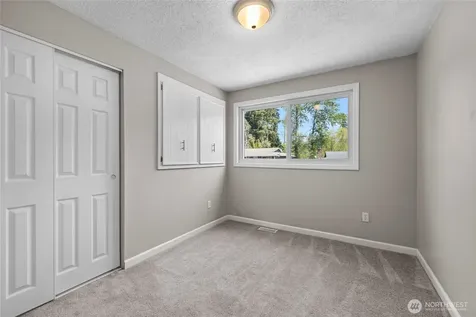29237 20th Way S Federal Way WA 98003