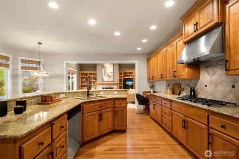3021 278th Court SE Sammamish WA 98075