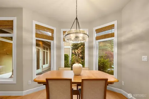 3021 278th Court SE Sammamish WA 98075