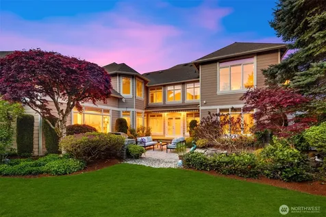 3021 278th Court SE Sammamish WA 98075