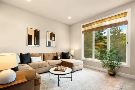 3021 278th Court SE Sammamish WA 98075