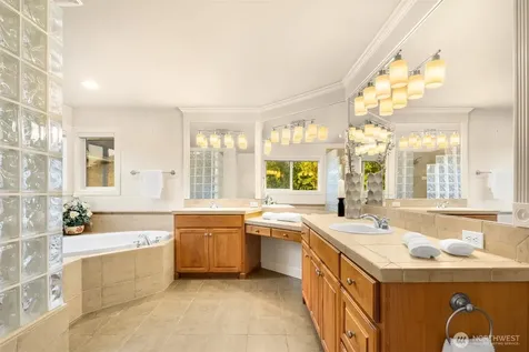 3021 278th Court SE Sammamish WA 98075