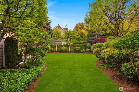 3021 278th Court SE Sammamish WA 98075