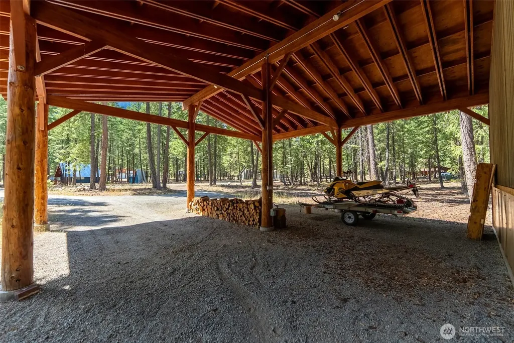 16 Littell Road Mazama WA 98833