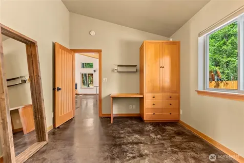 16 Littell Road Mazama WA 98833