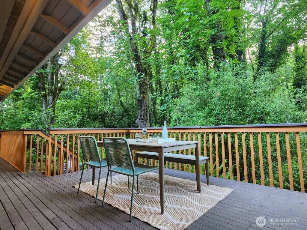 6212 Ray Nash Drive NW Gig Harbor WA 98335