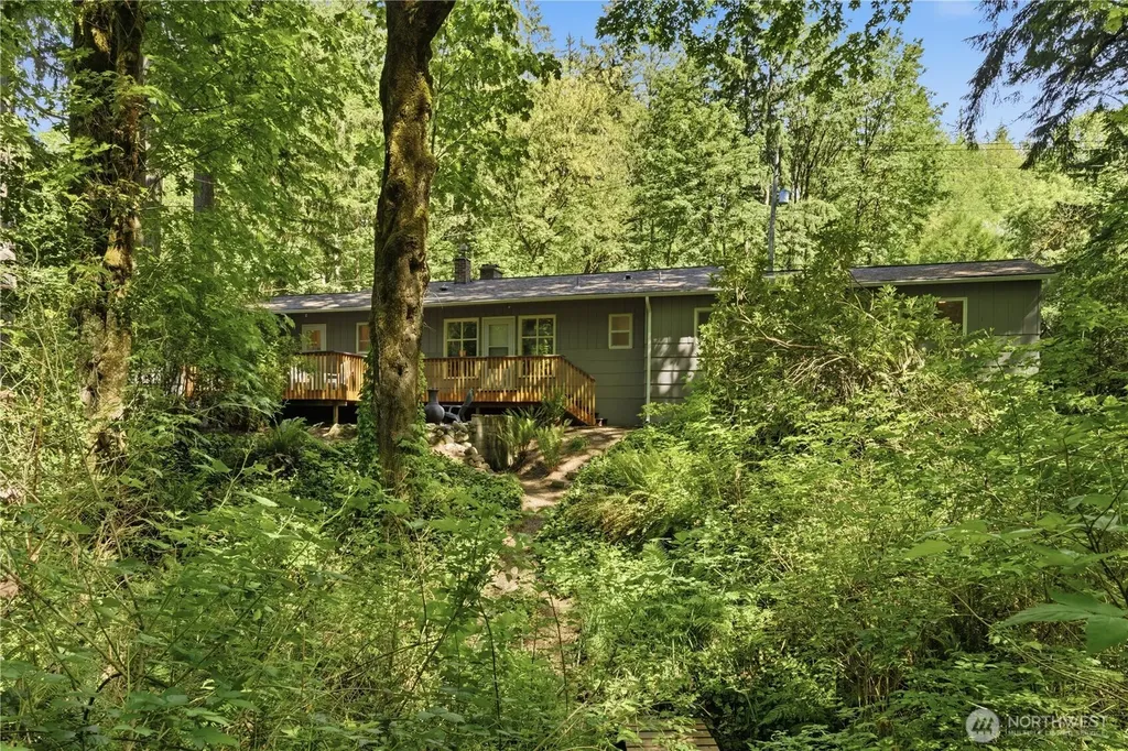 6212 Ray Nash Drive NW Gig Harbor WA 98335