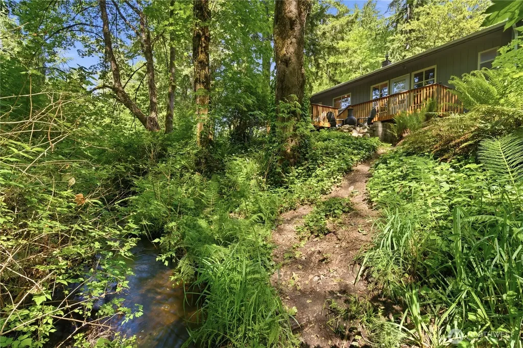 6212 Ray Nash Drive NW Gig Harbor WA 98335