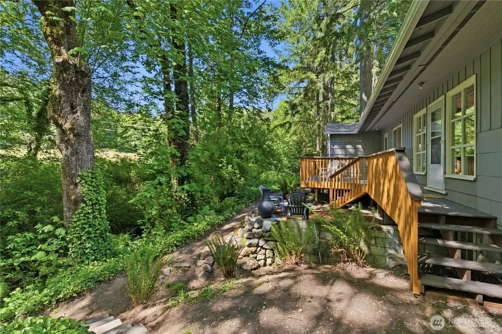 6212 Ray Nash Drive NW Gig Harbor WA 98335