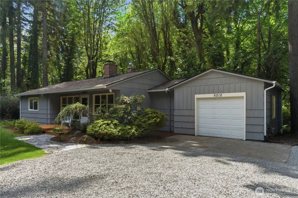 6212 Ray Nash Drive NW Gig Harbor WA 98335