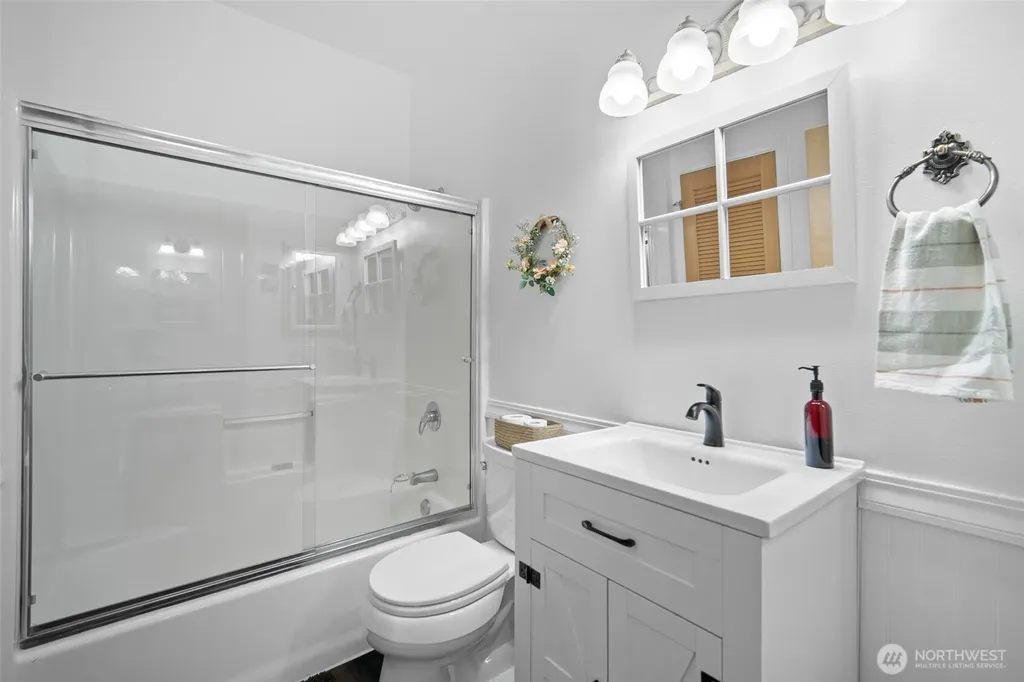 2684 Donovan Avenue Bellingham WA 98225