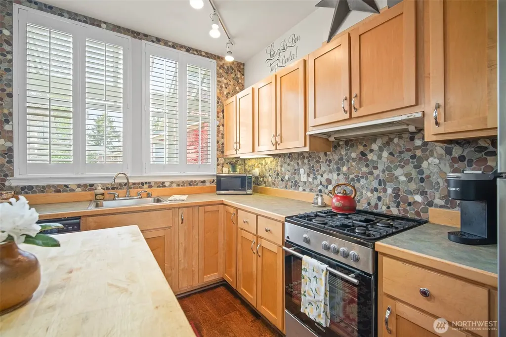2684 Donovan Avenue Bellingham WA 98225