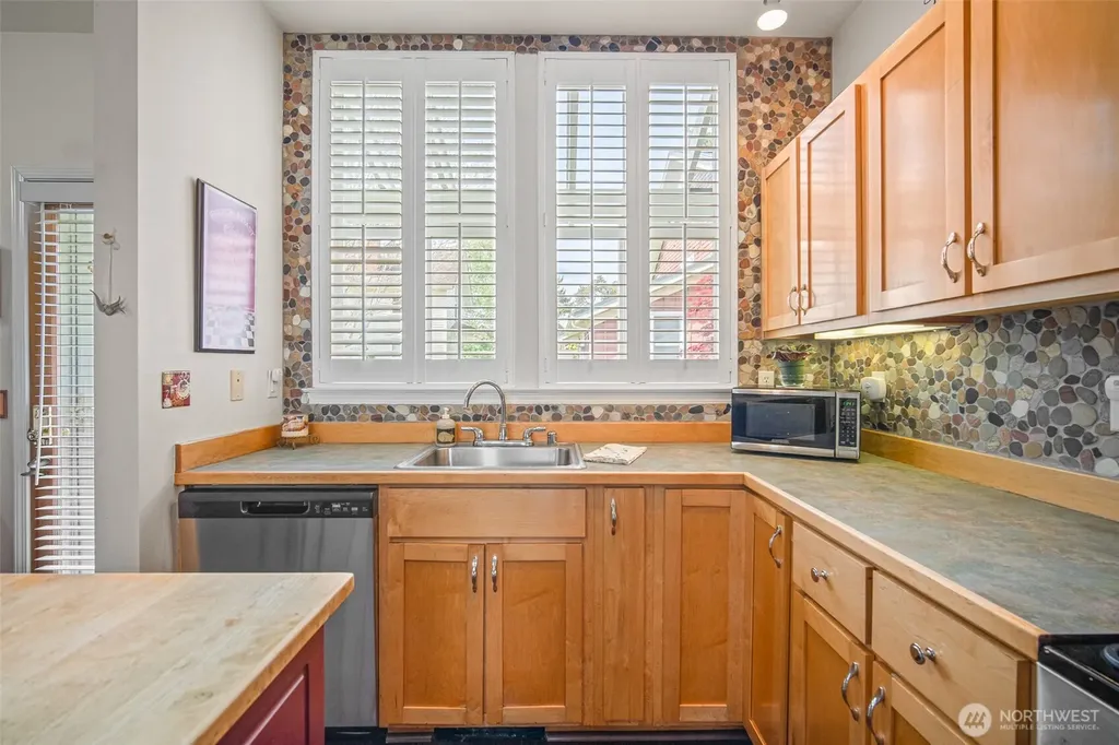 2684 Donovan Avenue Bellingham WA 98225