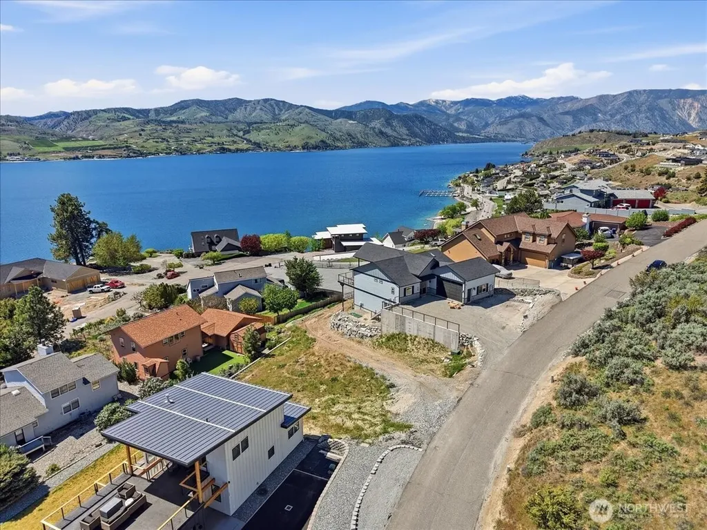 211 Riviera Drive Chelan WA 98816