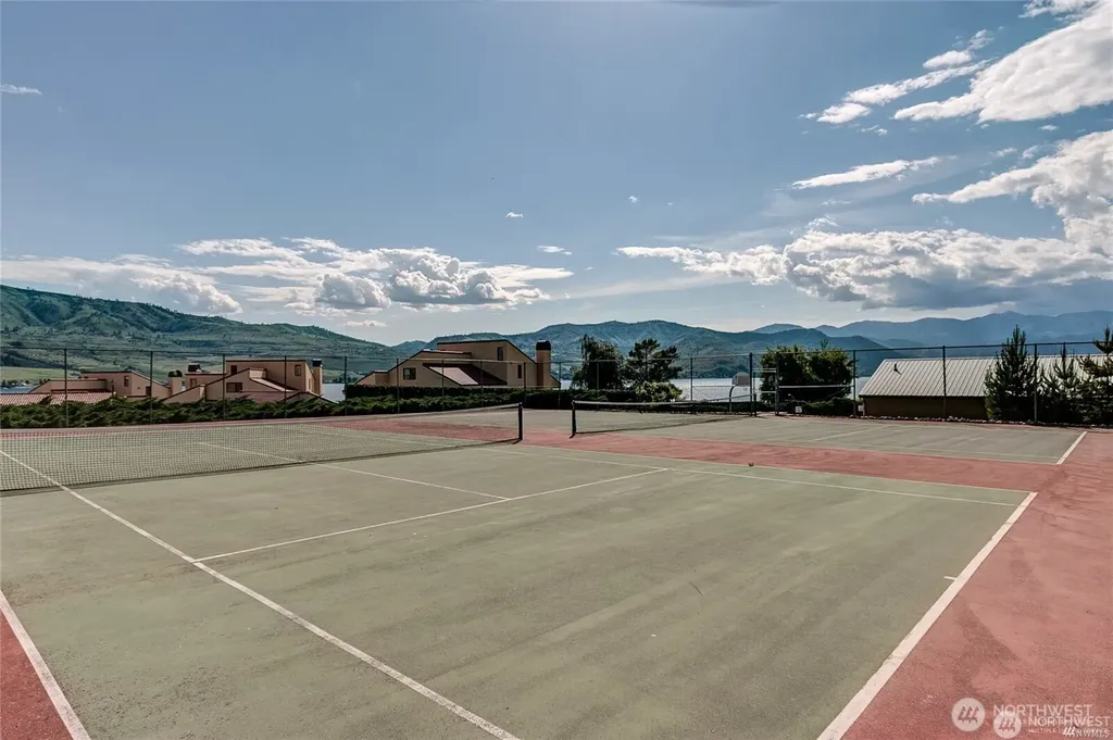 211 Riviera Drive Chelan WA 98816
