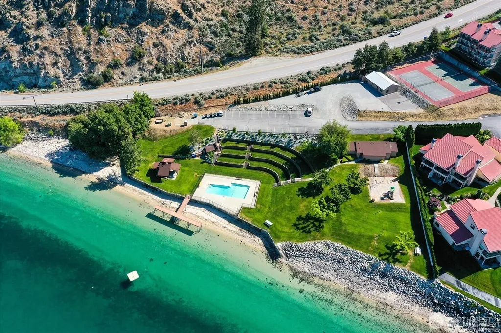 211 Riviera Drive Chelan WA 98816