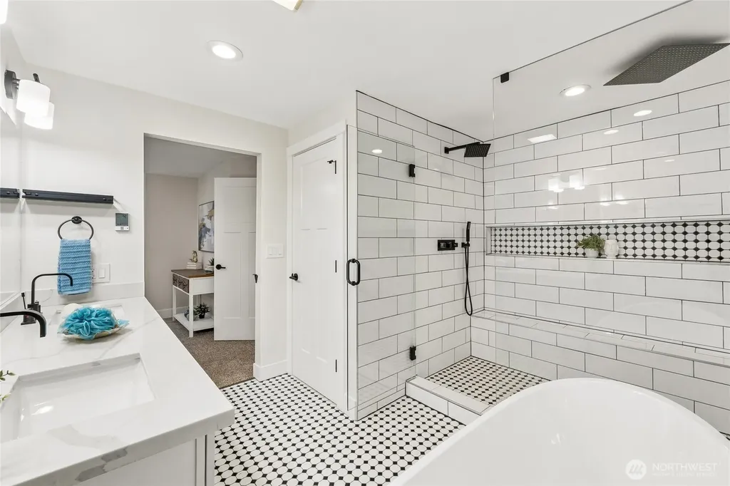 17728 161st Avenue SE Renton WA 98058