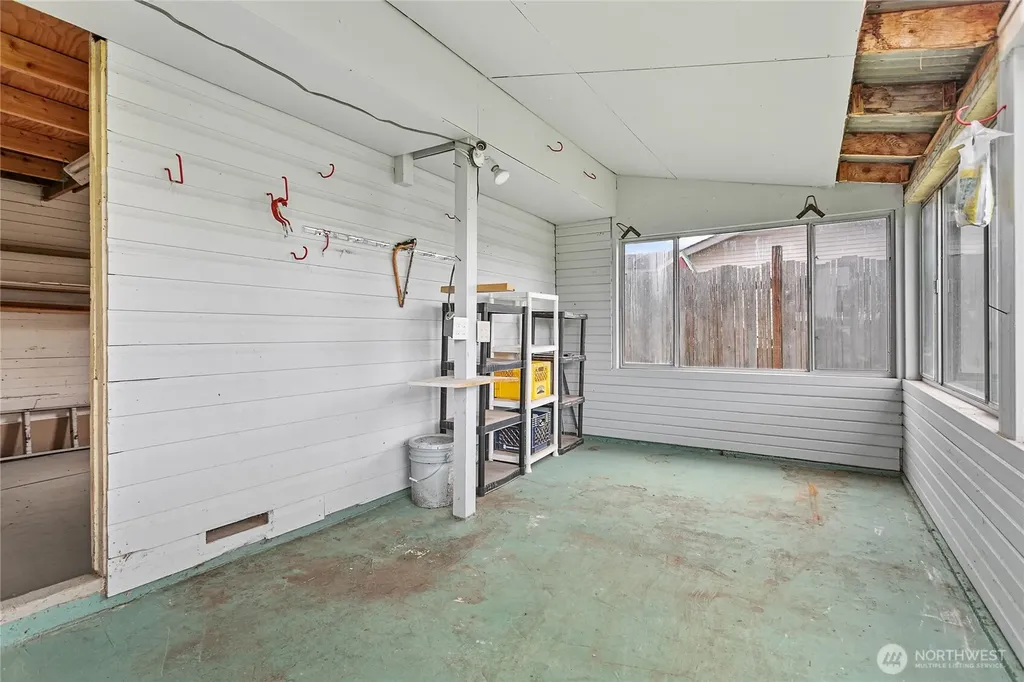 1218 Mitchell Avenue Blaine WA 98230