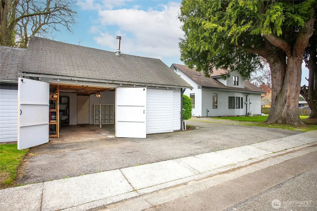 1218 Mitchell Avenue Blaine WA 98230