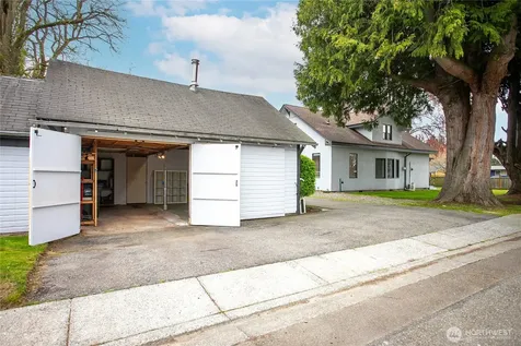 1218 Mitchell Avenue Blaine WA 98230