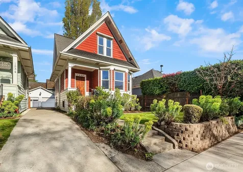 1532 23rd Avenue Seattle WA 98122