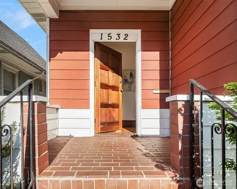 1532 23rd Avenue Seattle WA 98122