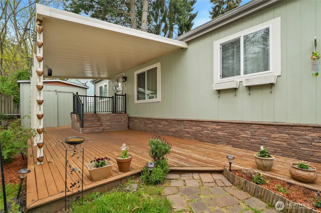 24222 54th Avenue W Mountlake Terrace WA 98043