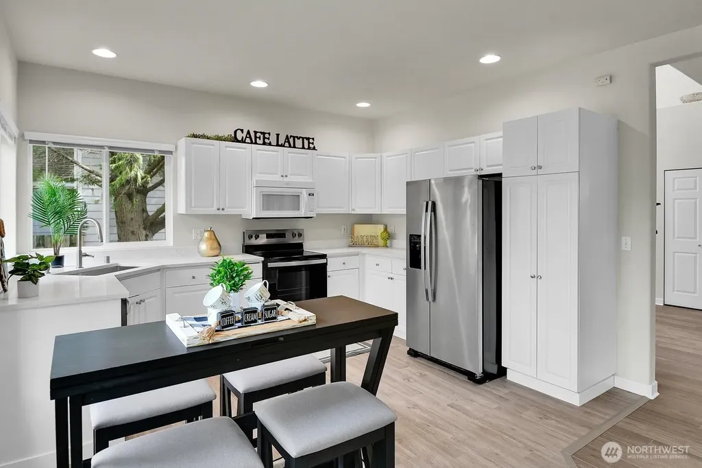 25052 SE 43rd Way Sammamish WA 98029