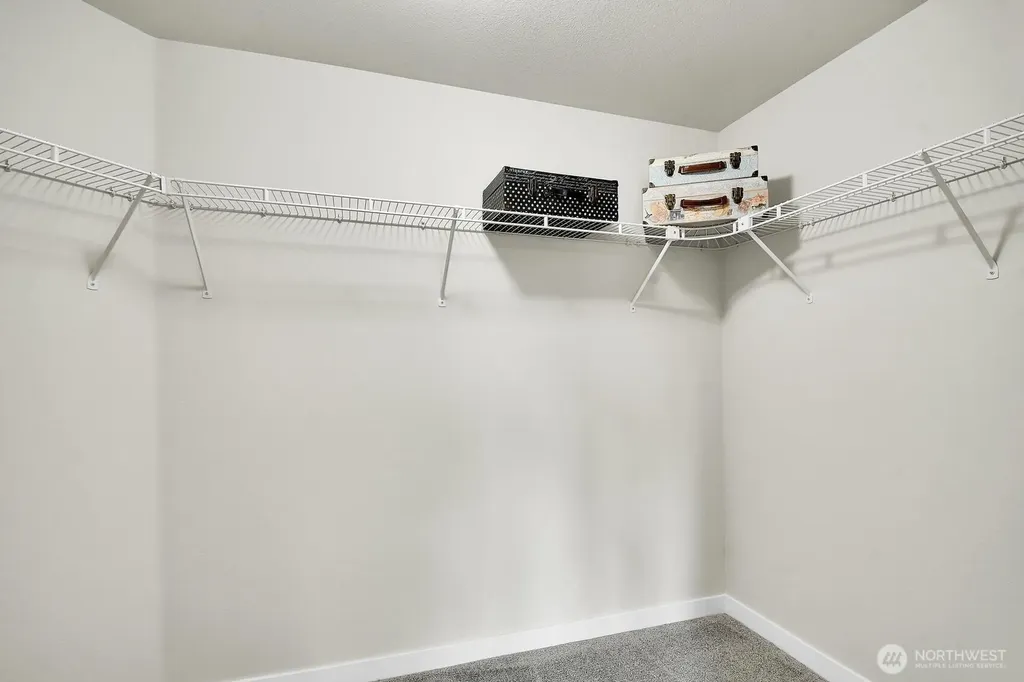 25052 SE 43rd Way Sammamish WA 98029