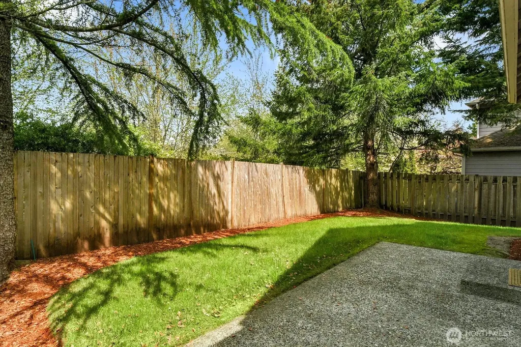 25052 SE 43rd Way Sammamish WA 98029
