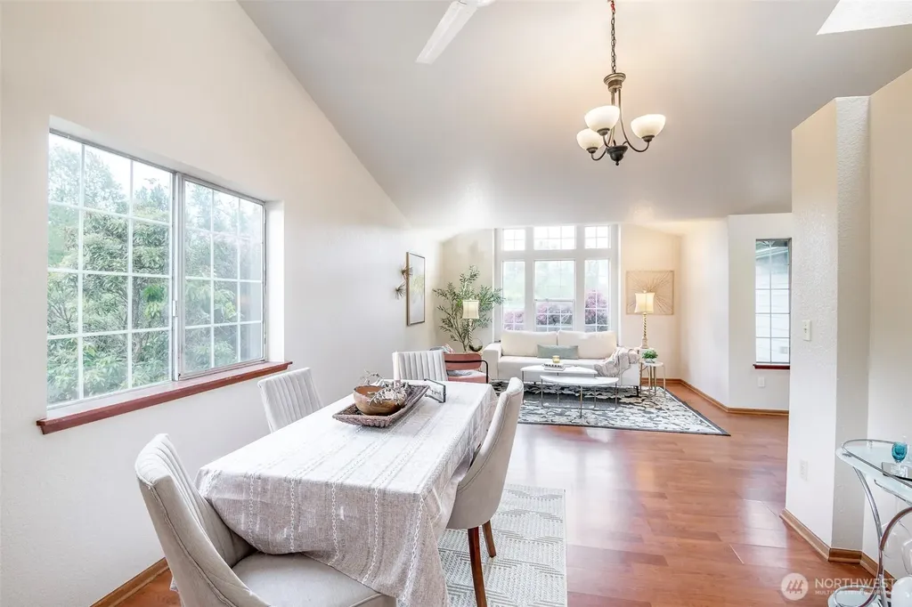 345 White River Drive Pacific WA 98047