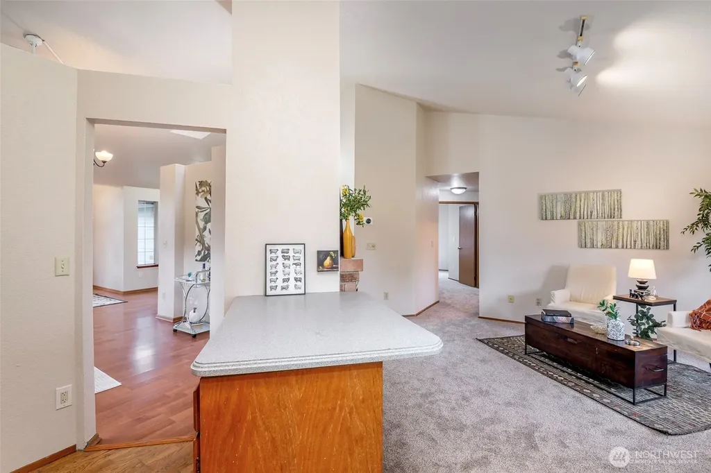 345 White River Drive Pacific WA 98047