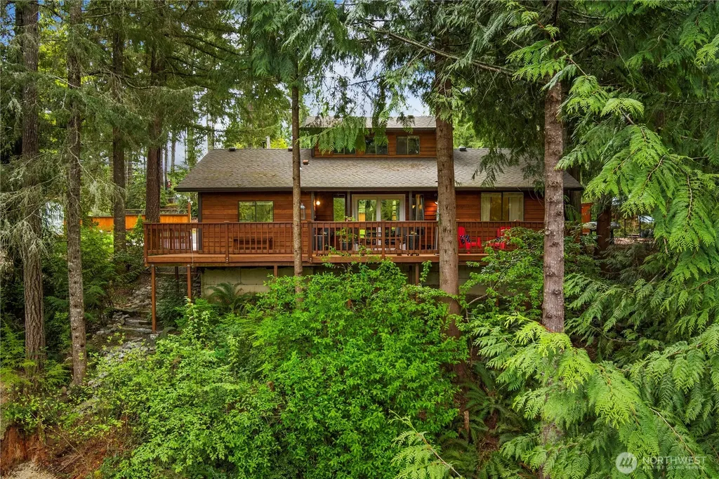 360 Kingsway W Bremerton WA 98312