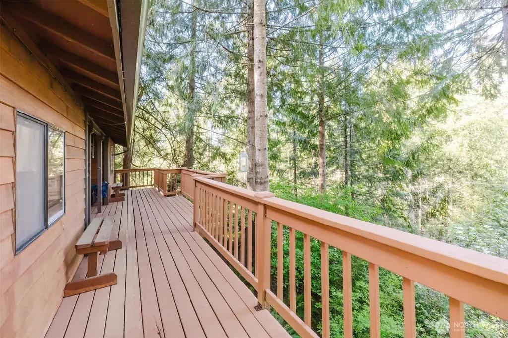360 Kingsway W Bremerton WA 98312