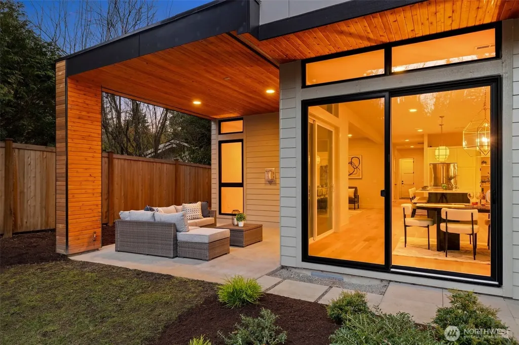 7010 NE 134th Street Kirkland WA 98034