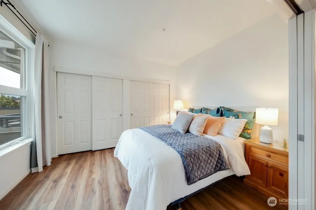 10042 Main Street Bellevue WA 98004