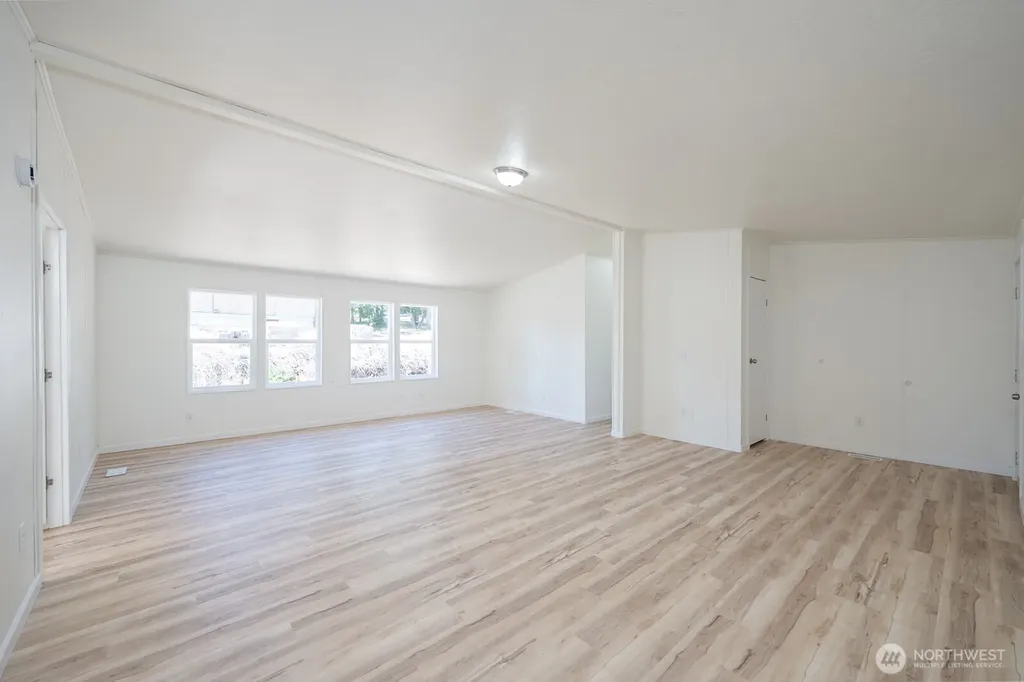 304 NW Hemlock Avenue Royal City WA 99357