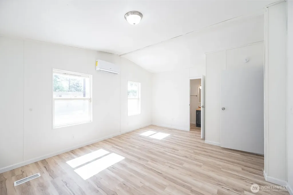 304 NW Hemlock Avenue Royal City WA 99357