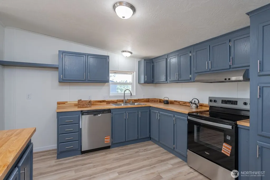 304 NW Hemlock Avenue Royal City WA 99357